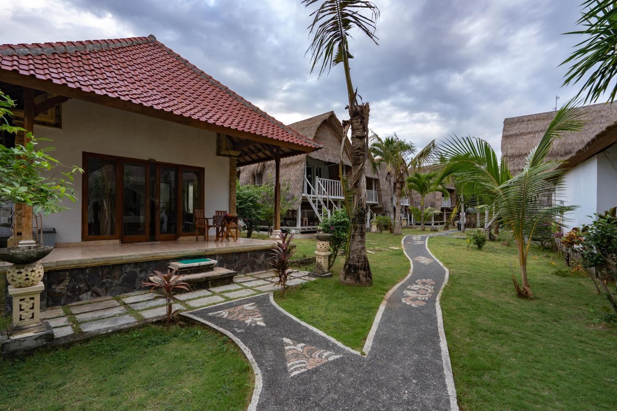 Mushroom Beach Bungalows Nusa Lembongan  Exterior photo