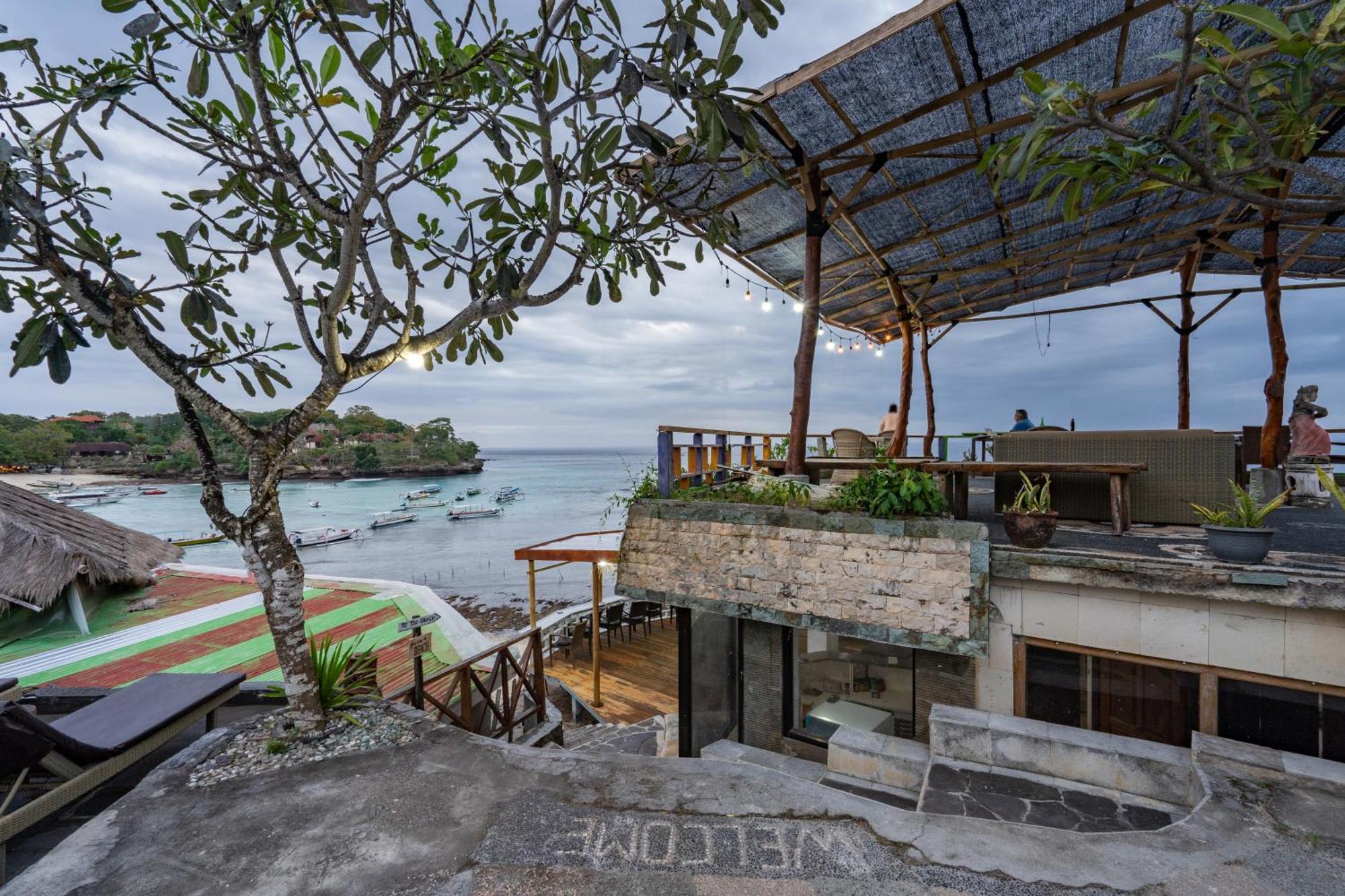 Mushroom Beach Bungalows Nusa Lembongan  Exterior photo